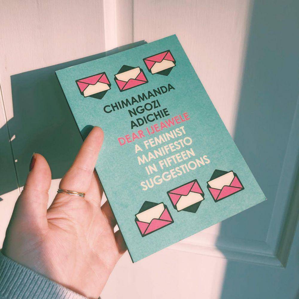 buku Dear Ijeawele oleh Chimamanda Ngozi Adichie (instagram.com/mema_reads)