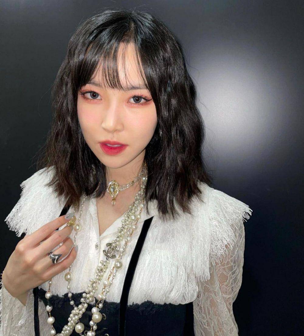 Yuju (instagram.com/yuuzth)