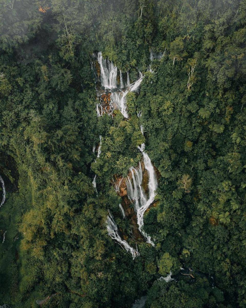 potret air terjun lain di area Air Terjun Tri Sakti (instagram.com/rommydewantara)