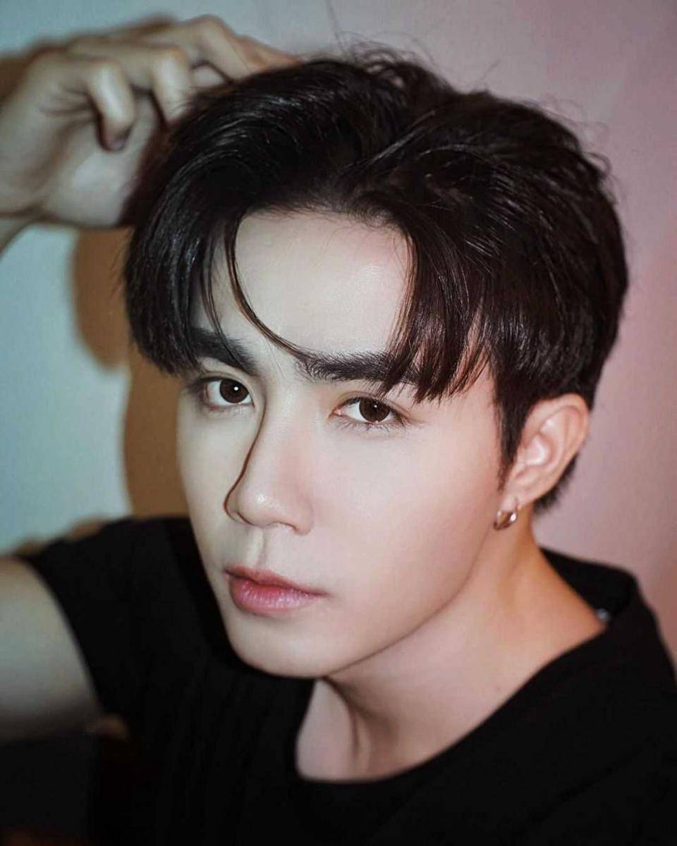 Zee Pruk (instagram.com/zeepruk)