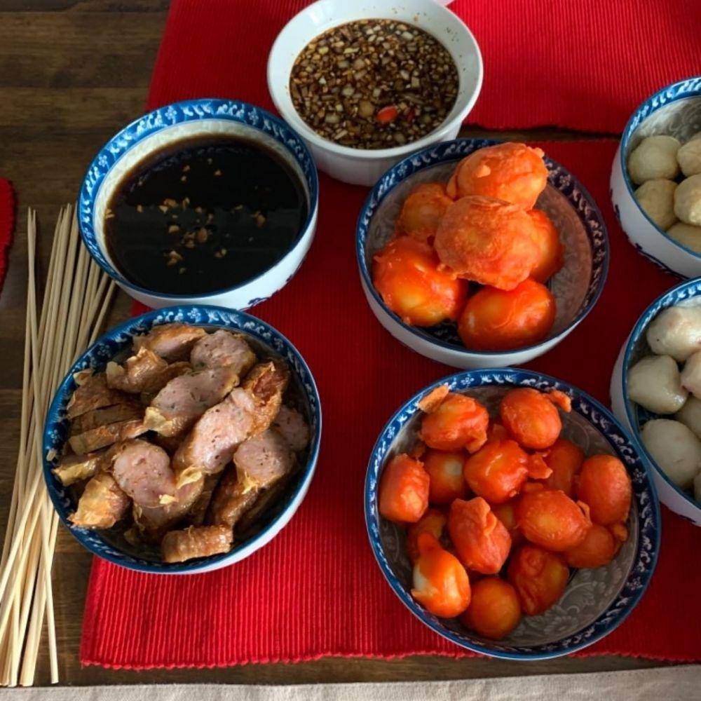ilustrasi tokneneng dan kwek kwek (instagram.com/imcookingwithluv)