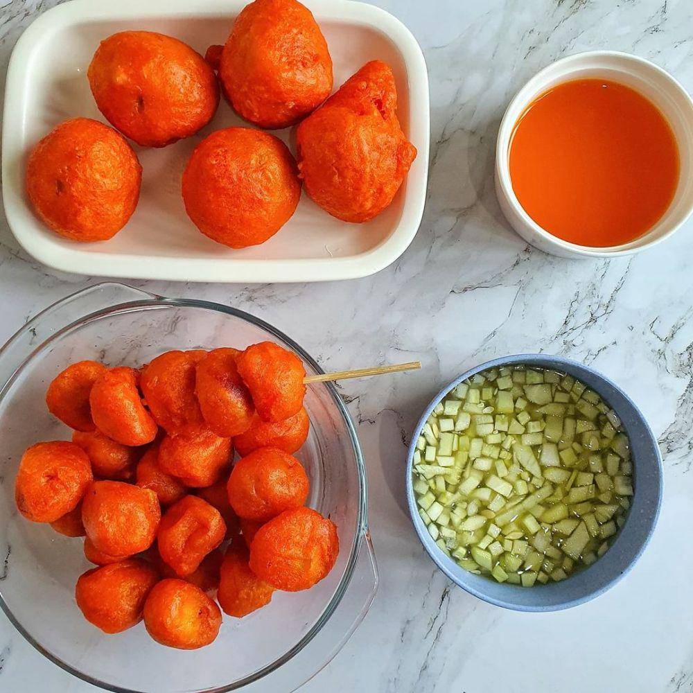 ilustrasi tokneneng dan kwek kwek (instagram.com/cuisineria)
