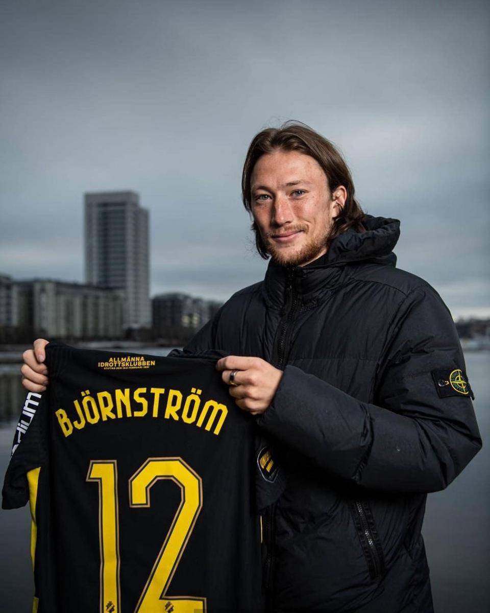 potret Axel Bjornstrom (instagram.com/axelbjornstrom)