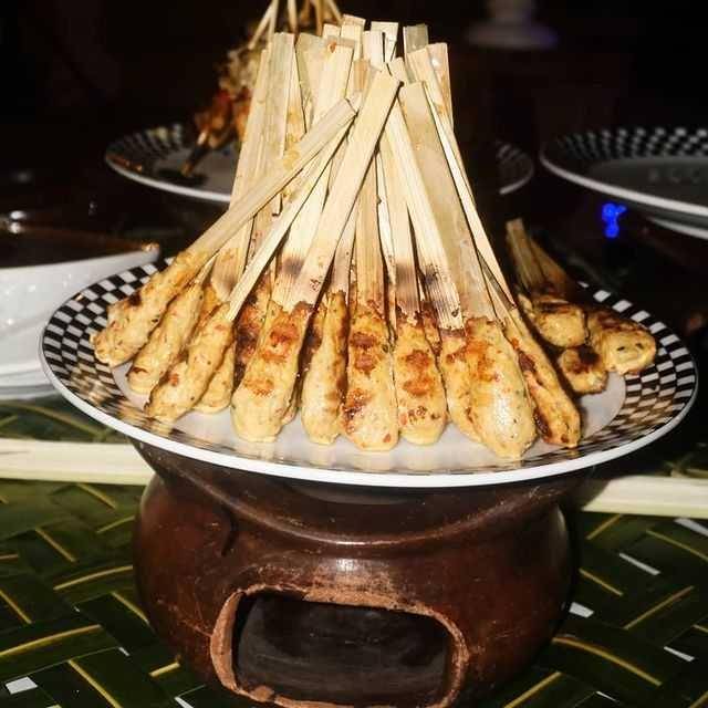 sate pusuk khas Lombok (instagram.com/kuliner.samawa)