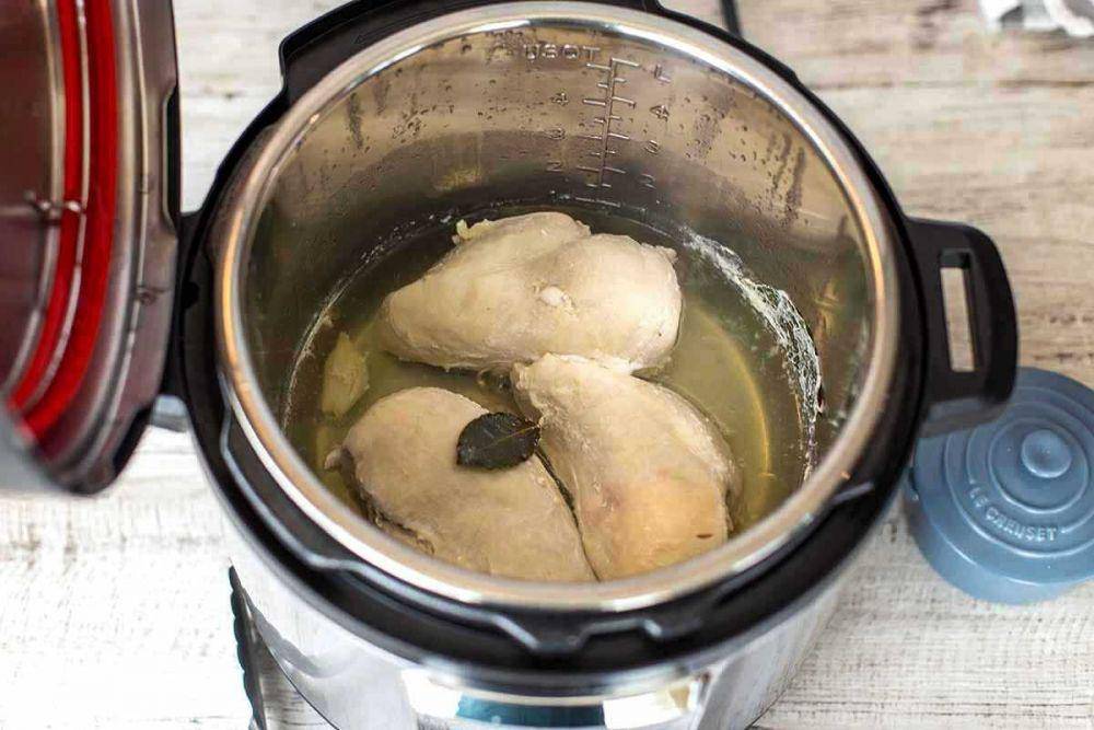 ilustrasi memasak ayam (simplyrecipes.com)