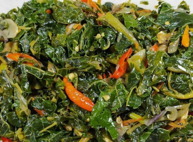 Resep Daun Pepaya Kuah Santan Anti Pahit (instagram.com/aksakitchen)