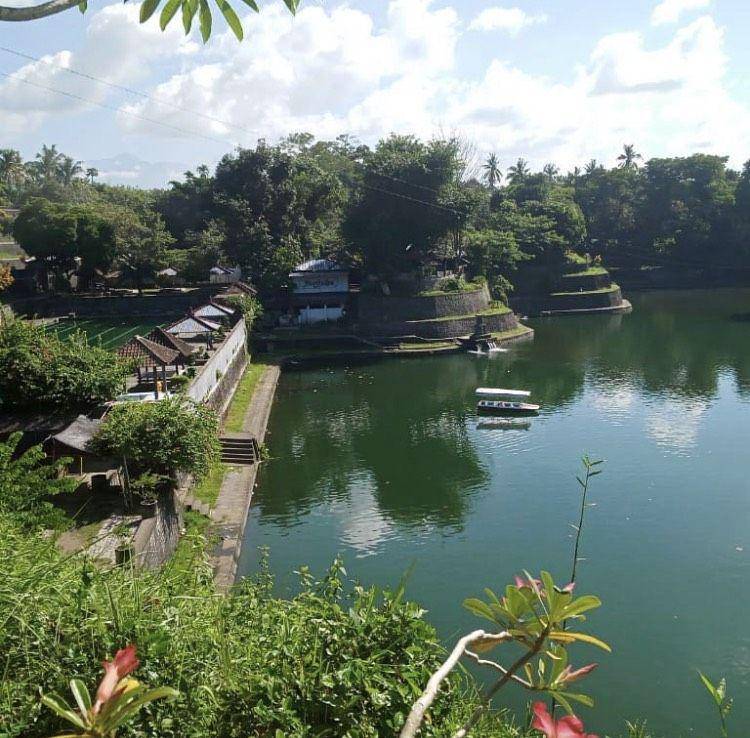 Taman Narmada (instagram.com/febrimekel)