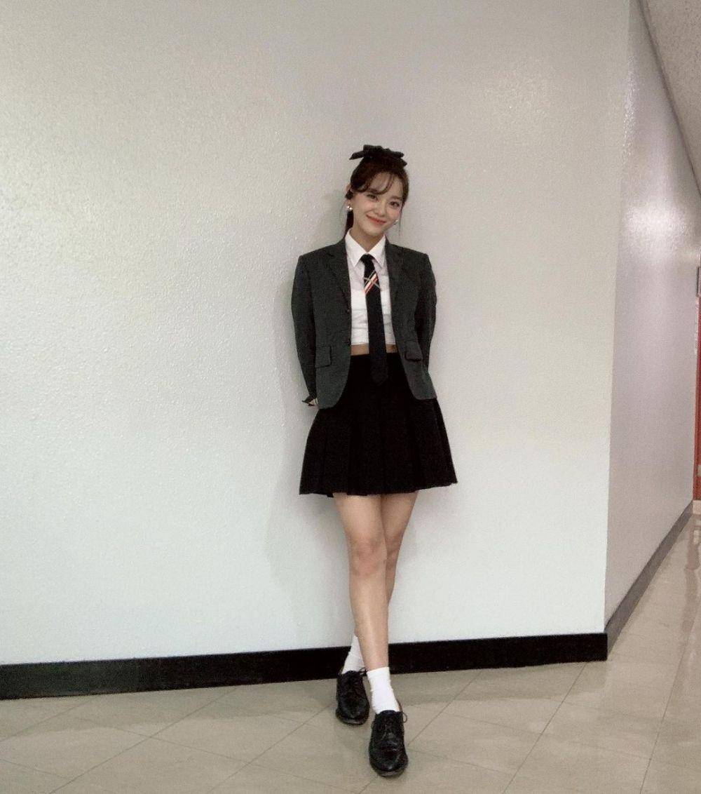 OOTD Kim Se Jeong (instagram.com/clean_0828)