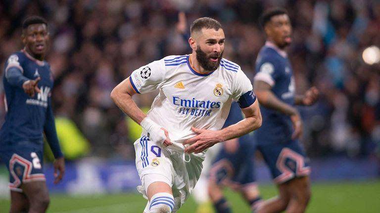 Karim Benzema dalam laga melawan Paris Saint-Germain di Liga Champions 2021/2022. (sport.sky.de)