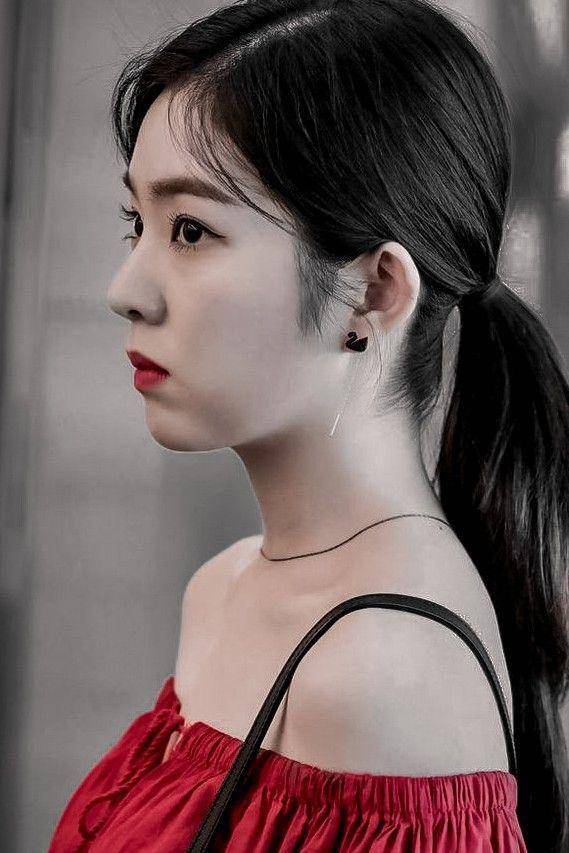 hair styling member Red Velvet (twitter.com/SMGirls4)