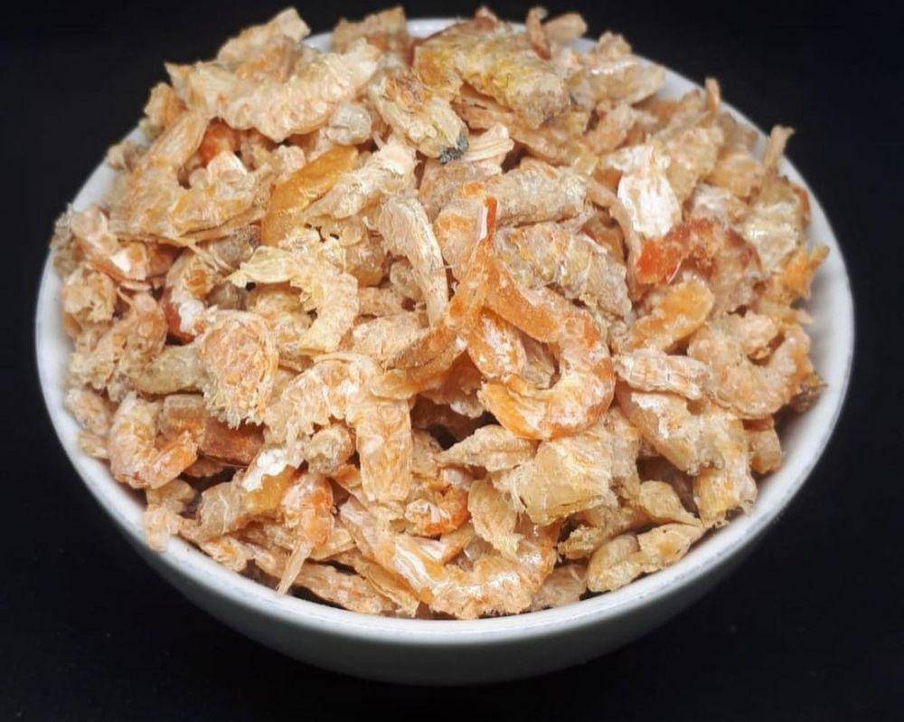 ebi udang kering (instagram.com/padangtikar_delivery)