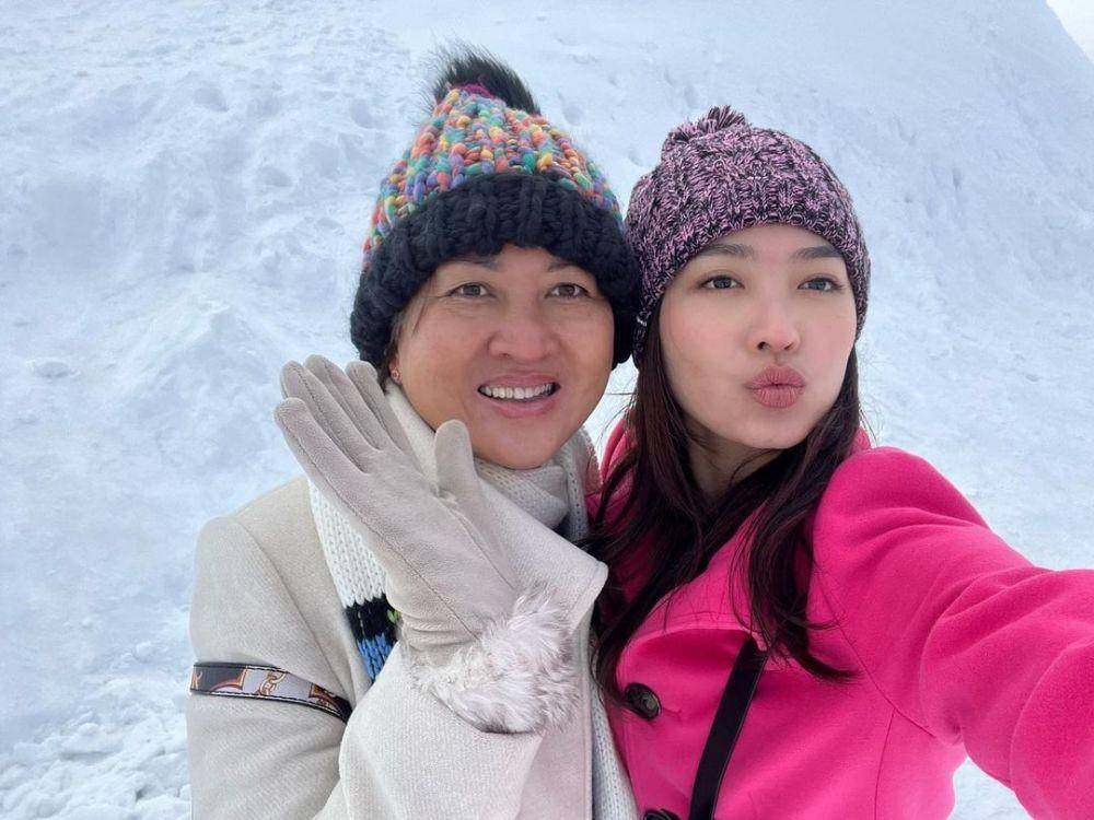potret Natasha Wilona dan mamanya (instagram.com/natashawilona12)