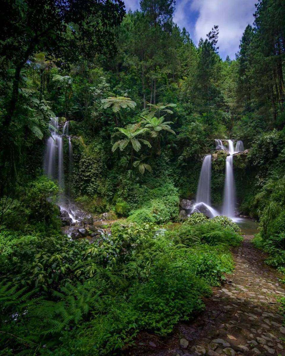 Air Terjun Grenjengan Kembar (instagram.com/a_riyan21)