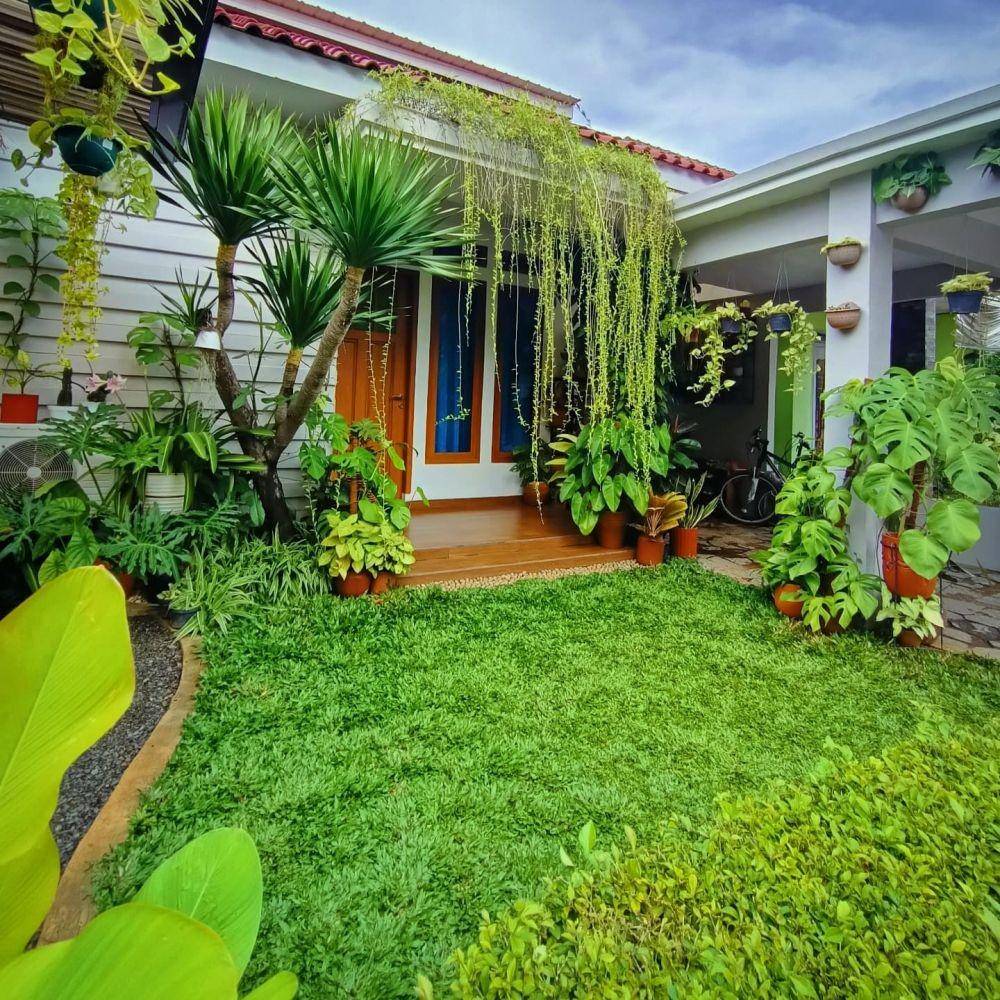 Desain Taman Mungil (@cutdewi62 via instagram.com/inspirasitamanminimalis)