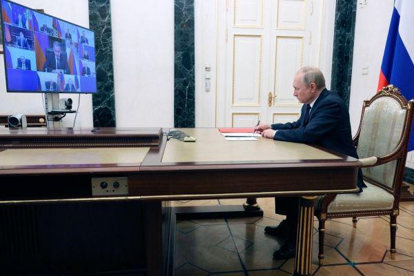 Putri Sahabat Putin Terbunuh akibat Ledakan Bom di Mobil