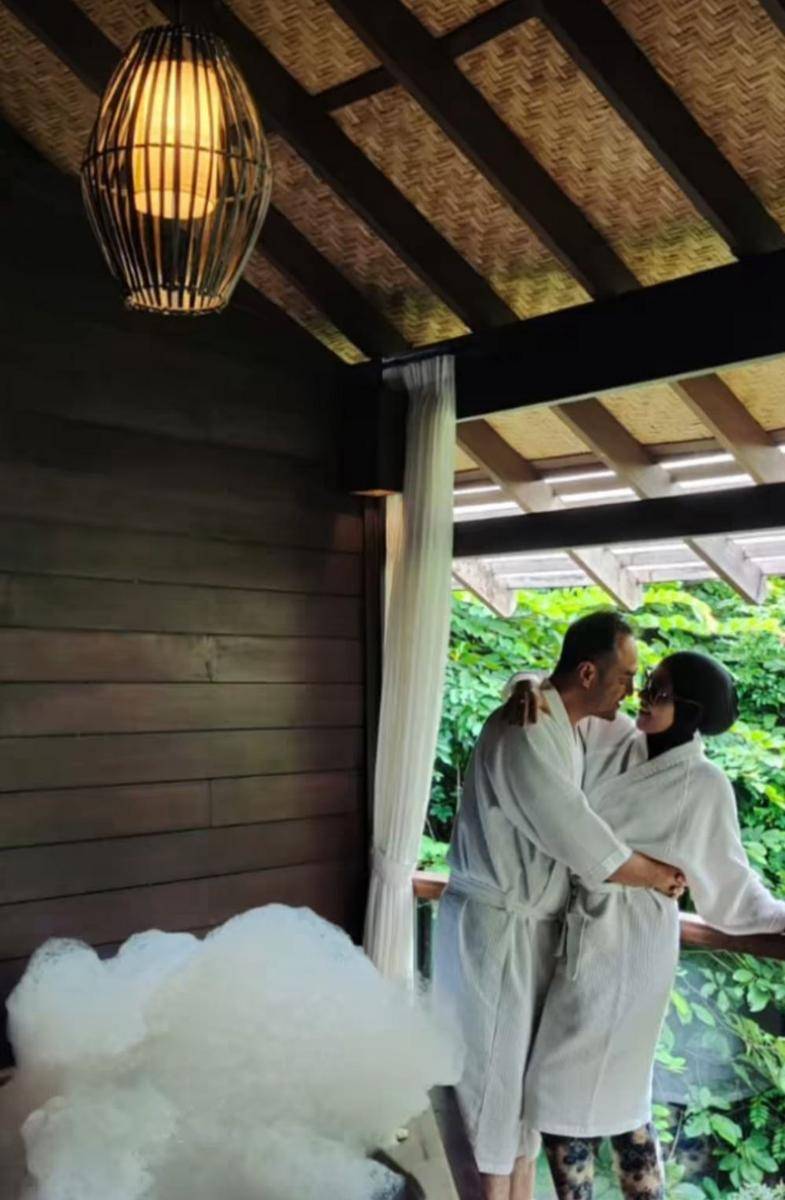 Bulan madu Venna Melinda dan Ferry Irawan. (instagram.com/vennamelindareal)