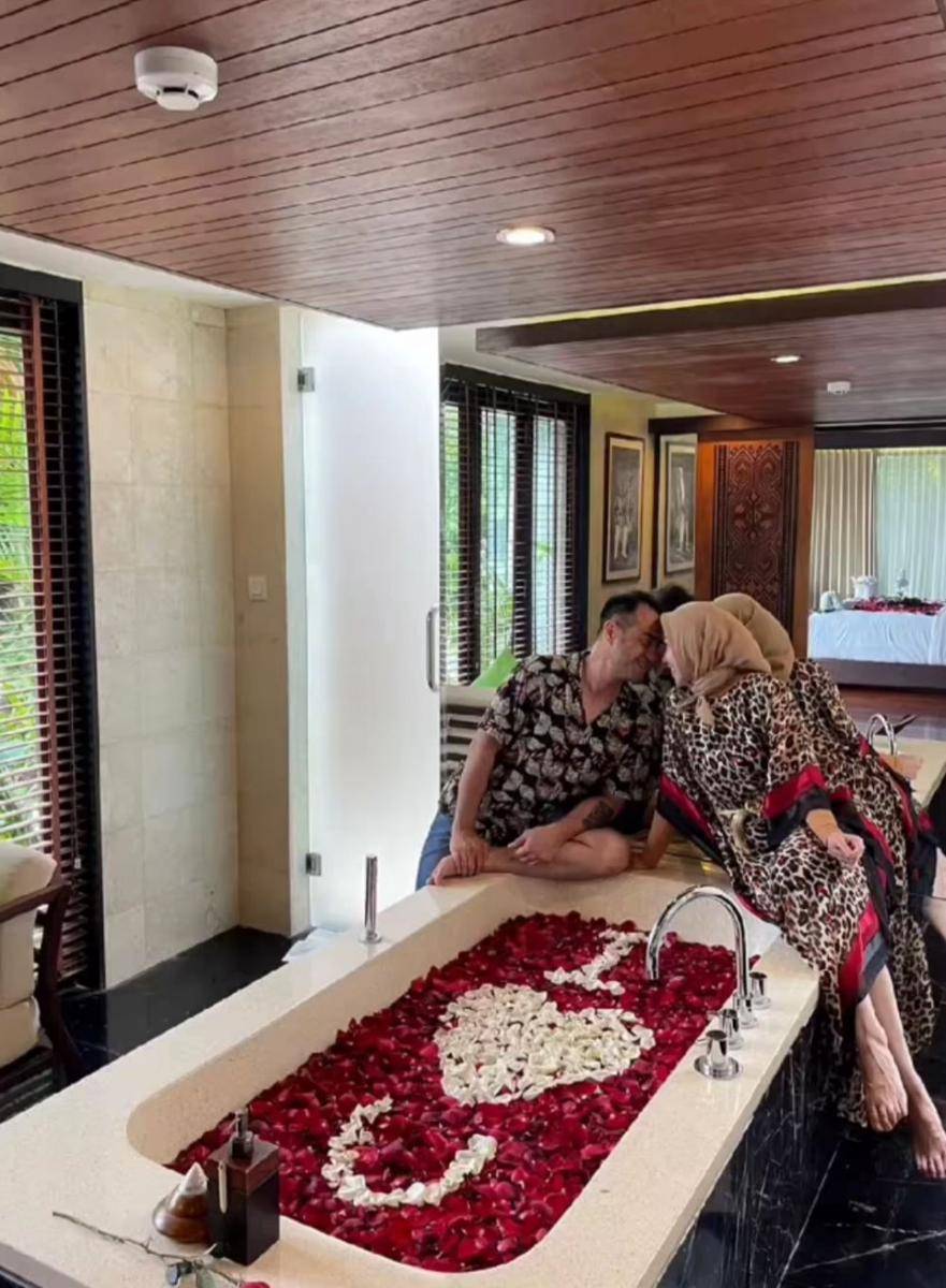 Bulan madu Venna Melinda dan Ferry Irawan. (instagram.com/ferryirawanofficial)