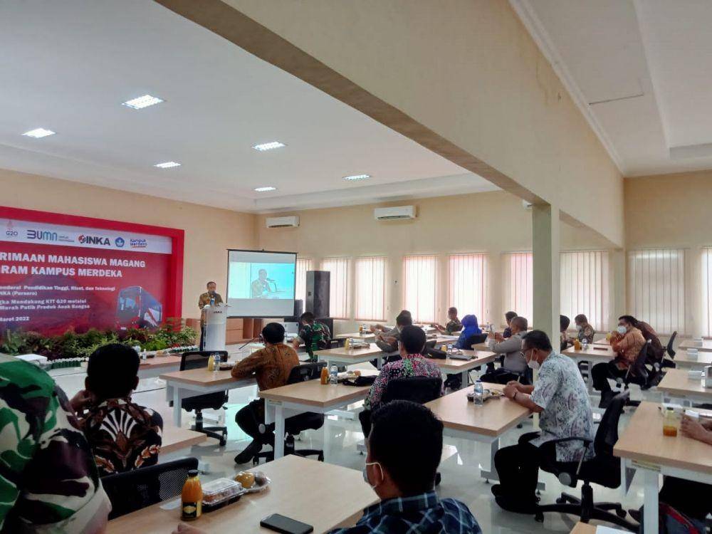 Suasana penerimaan mahasiswa magang program Kampus Merdeka di INKA Training Center, Desa Kuwiran, Kabupaten Madiun, Jumat (11/3/2022). Dok.IDN Times/Istimewa