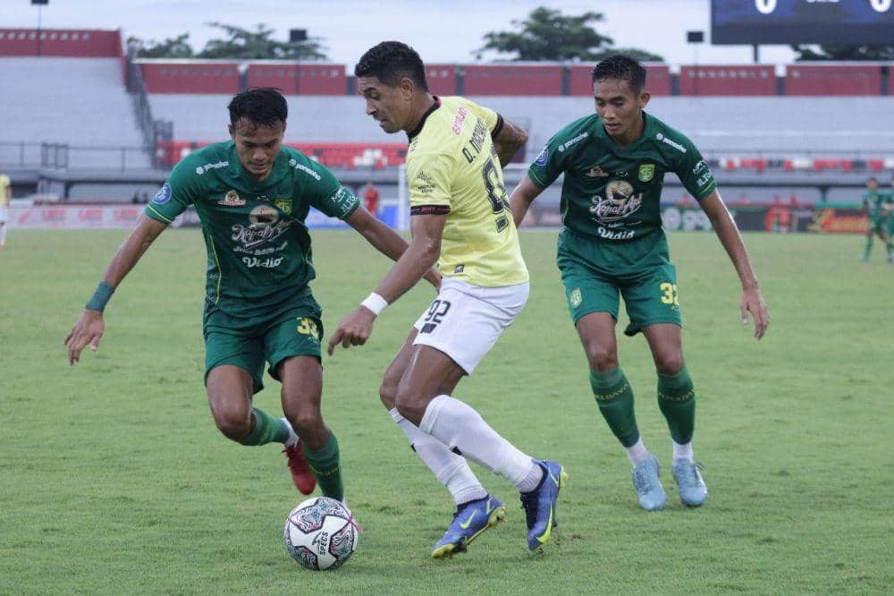 Pemain Persik Kediri saat melawan Persebaya Surabaya. IDN Times/ persikfcofficial