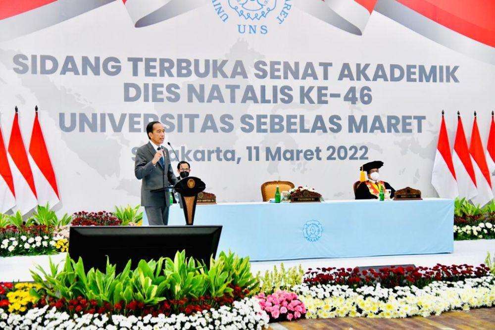 Jokowi Curhat Pusing Hadapi Revolusi Industri 4.0 hingga Pandemik