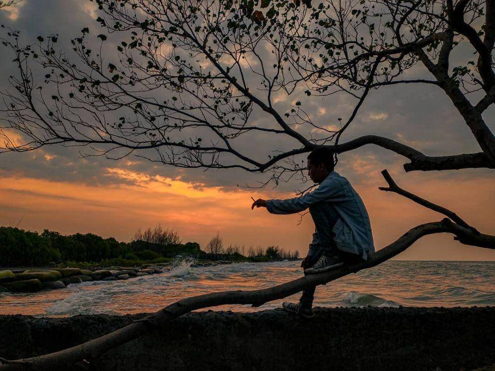 Pantai Krematorium Pekalongan (instagram.com/rofficet5692)