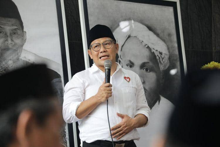 Ketua Umum Partai Kebangkitan Bangsa (PKB), Muhaimin Iskandar 'Cak Imin' saat menghadiri haul Kiai Haji Abbas di Ponpes Buntet, Cirebon, Jawa Barat (Dokumentasi DPR)