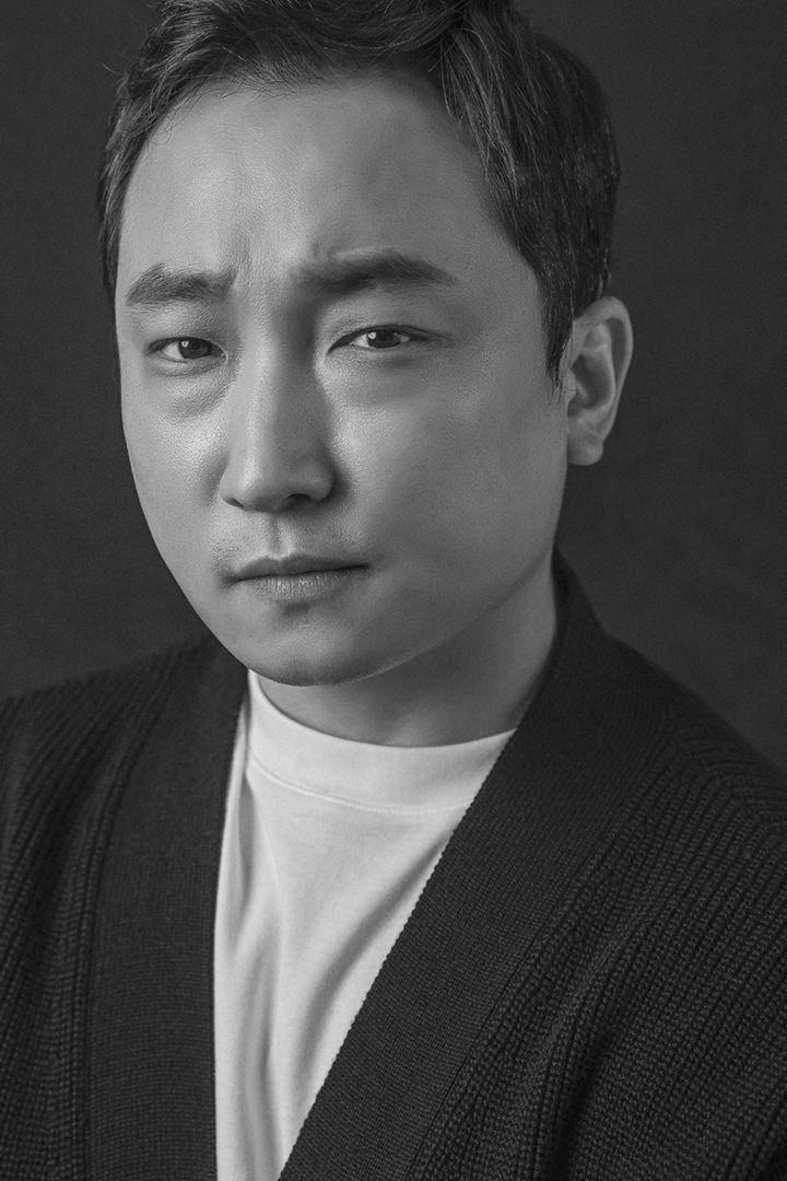 Yang Hyung Min (studiosantaent.com)