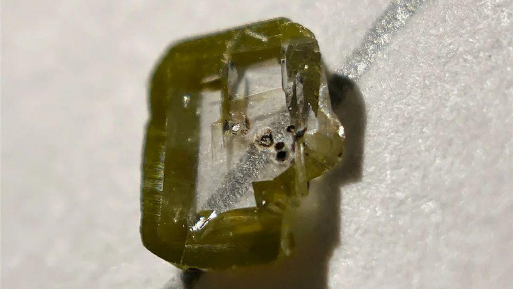 Davemaoite, Mineral Misterius Kunci Aliran Panas dalam Perut Bumi