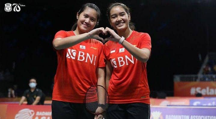 Nita Violina Marwah bersama Lanny Tria (instagram.com/badminton.ina)