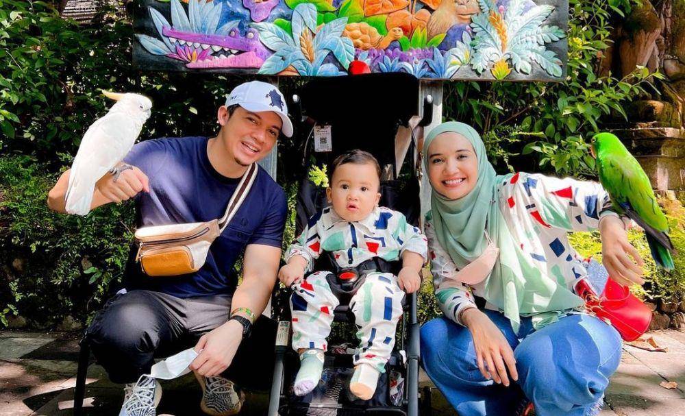 potret Zaskia Sungkar dan Irwansyah bersama anak ke kebun binatang (instagram.com/irwansyah_15)
