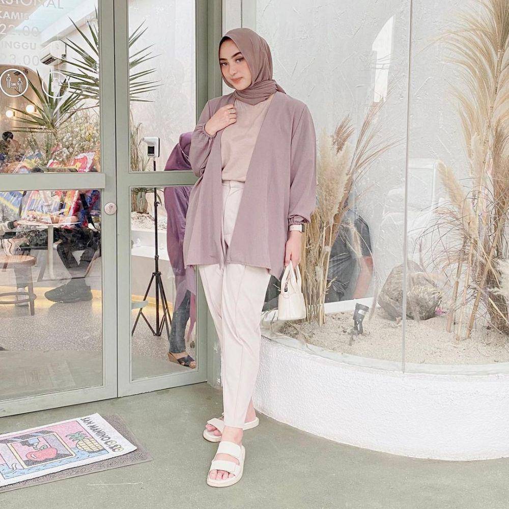 OOTD Dinan Fajrina (instagram.com/dinanfajrina)