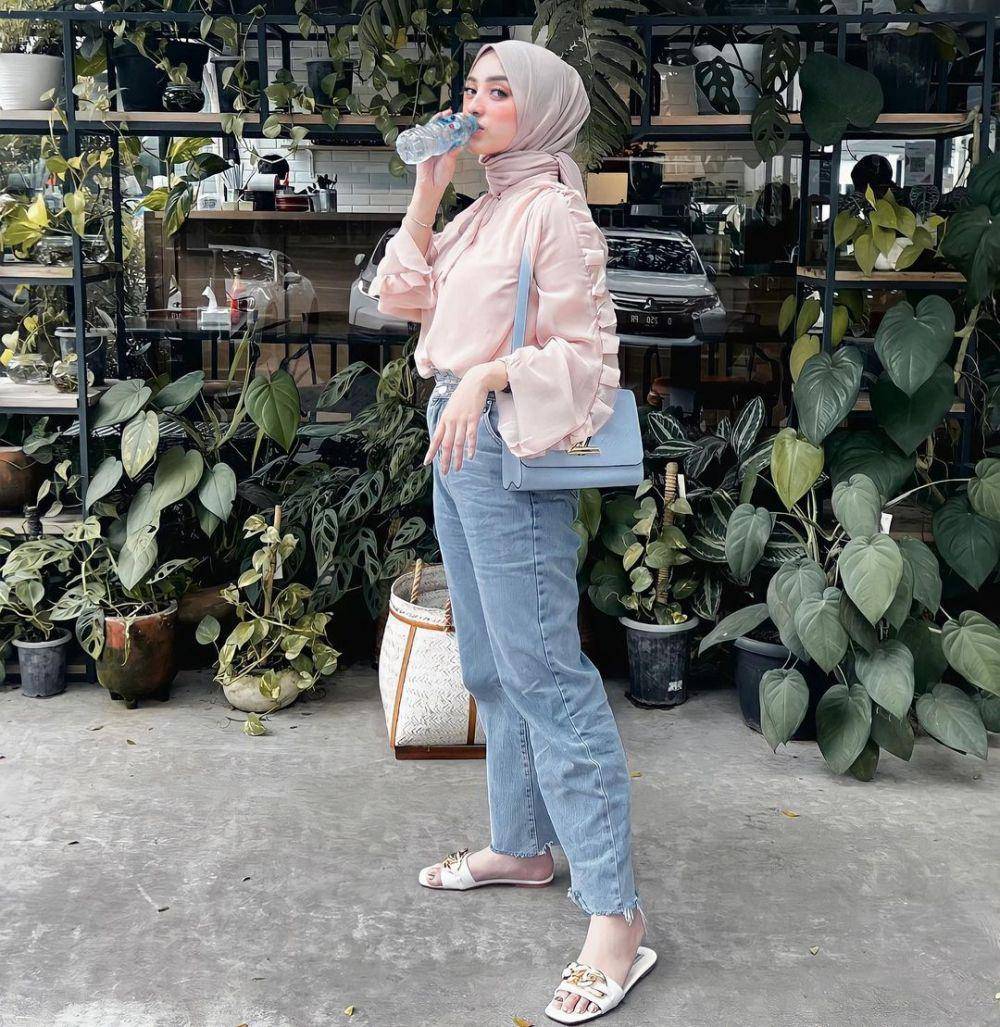 OOTD Dinan Fajrina (instagram.com/dinanfajrina)