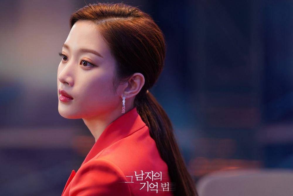 Moon Ga Young di drama Find Me In Your Memory (twitter.com/shiningmoon0710)