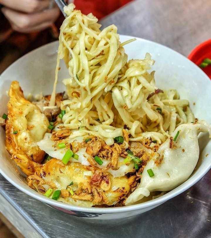 Depot Santong Cwie Kiauw Mie (instagram.com/eatandjournal)
