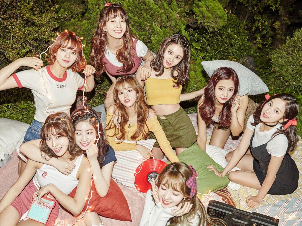 Semuanya Cocok, 10 Konsep yang Pernah Diusung TWICE di Video Musik