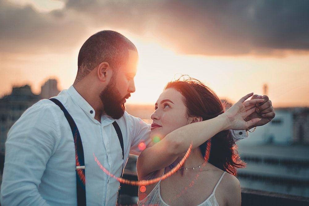 ilustrasi pasangan romantis (pexels.com/mairon silveira)