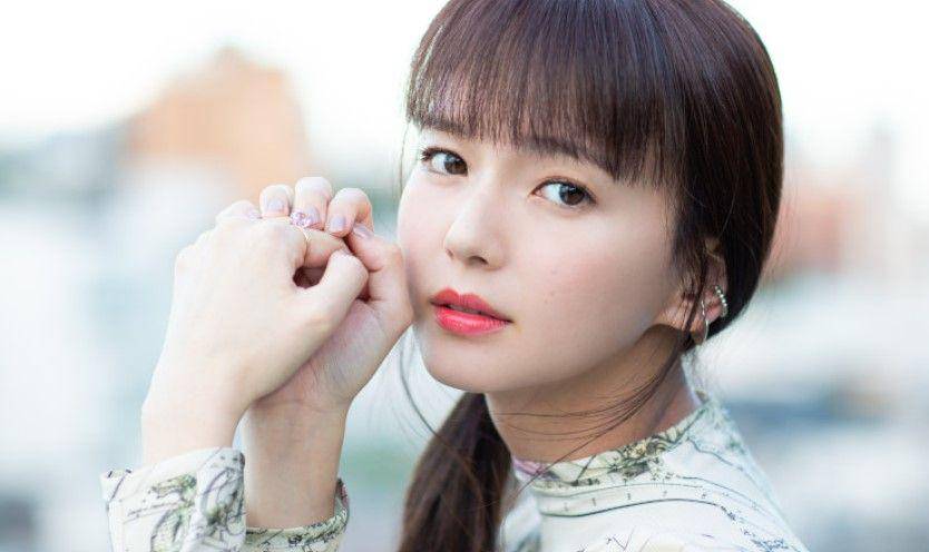 Mikako Tabe (gendai.ismedia.jp)