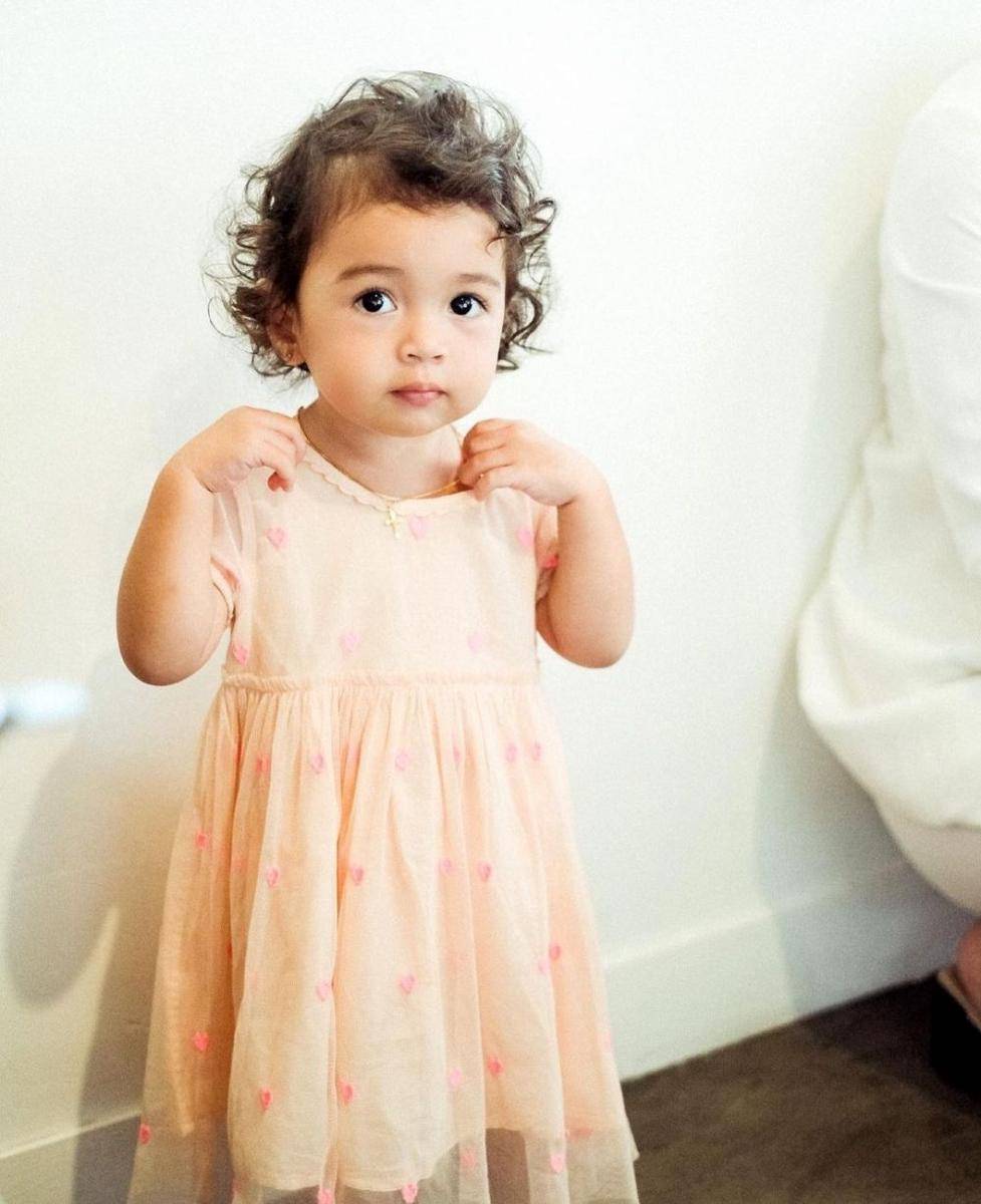 Cara Rose anak Rianti Cartwright (instagram.com/riantic)