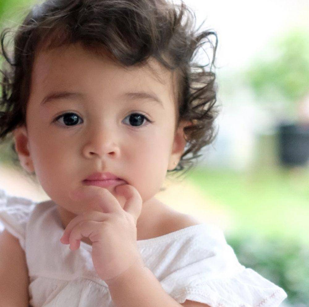 Cara Rose anak Rianti Cartwright (instagram.com/riantic)