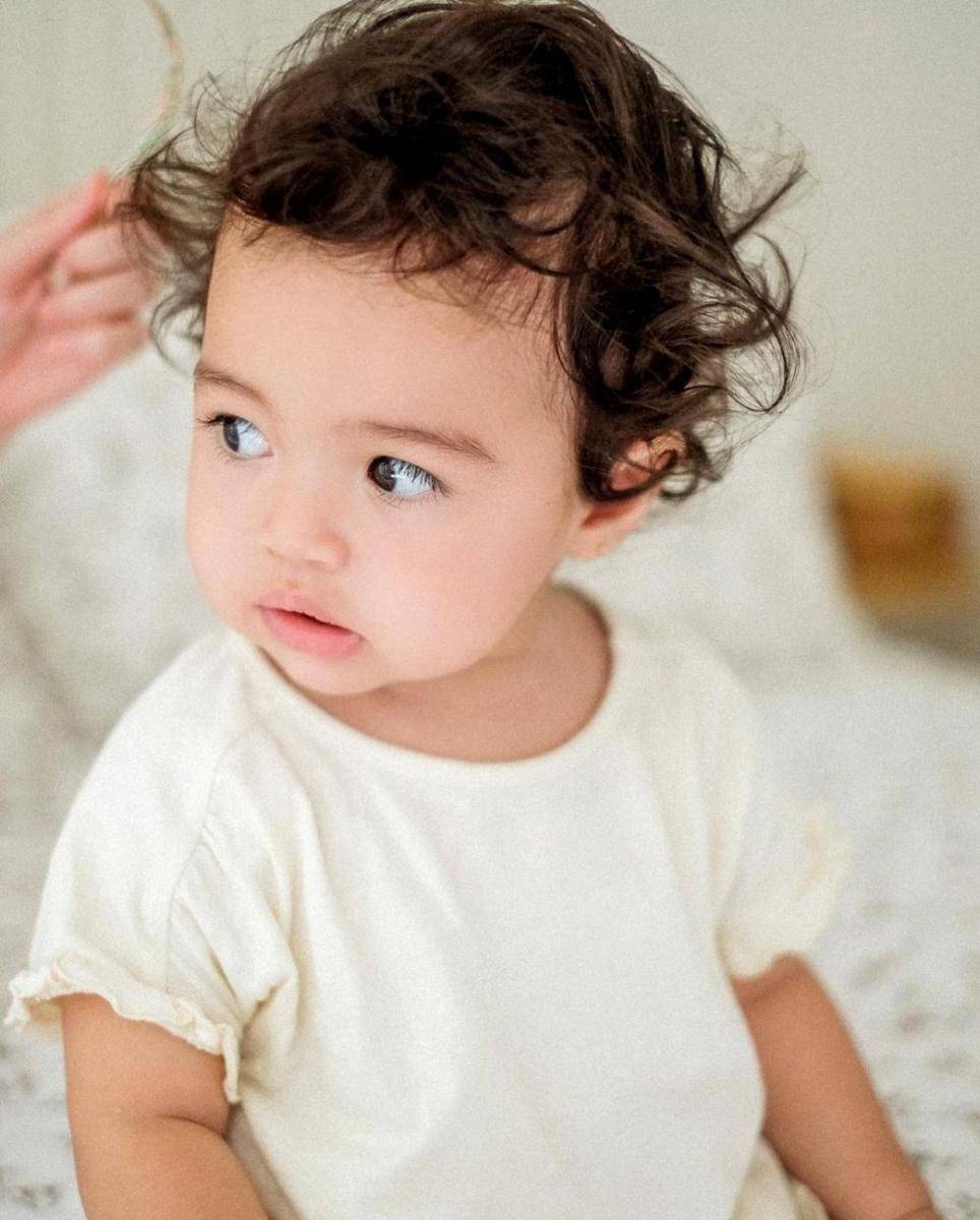Cara Rose anak Rianti Cartwright (instagram.com/riantic)