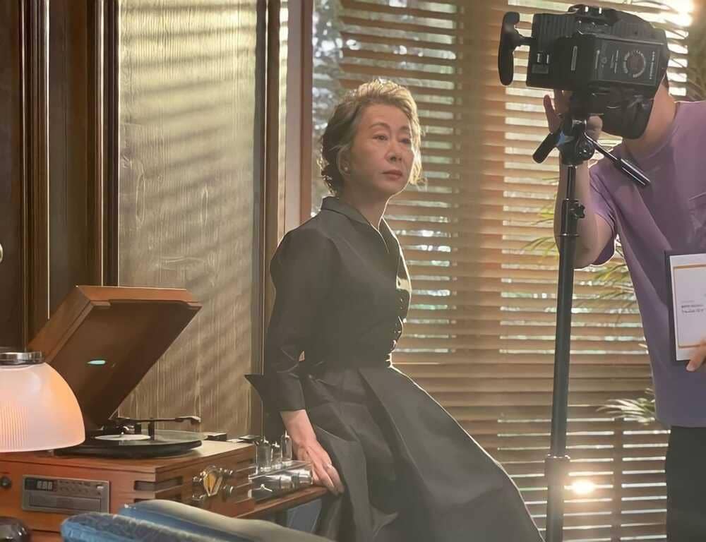 Youn Yoh Jung (instagram.com/hook_entertainment)