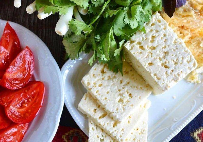 canakh (instagram.com/hamov.food)