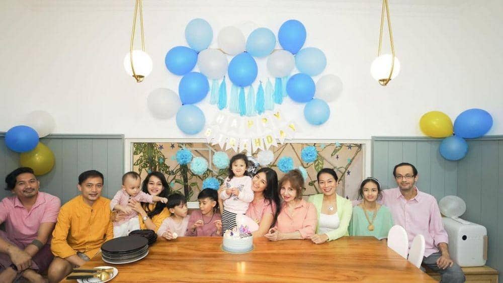 Dewi Lestari dan Sharena Delon (instagram.com/rezagunawan)