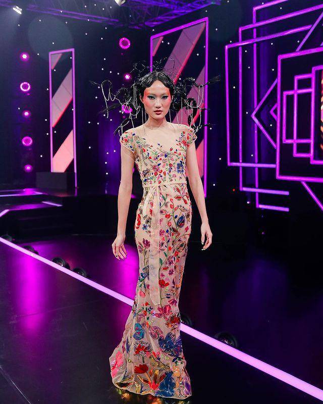 Ayu Gani (instagram.com/ganegani)