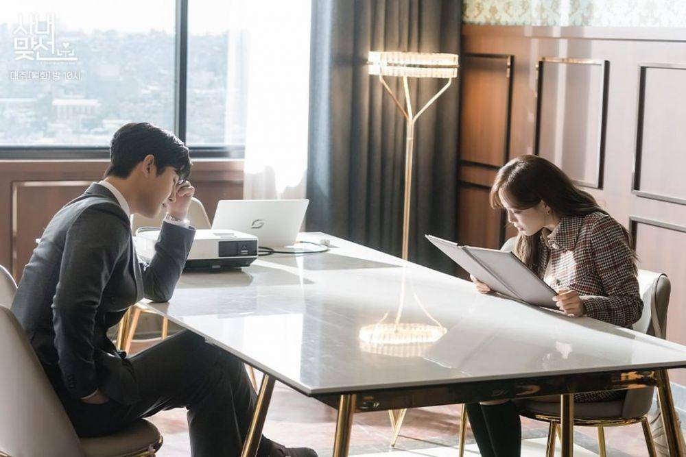Drama Korea Business Proposal (instagram.com/sbsdrama.official)