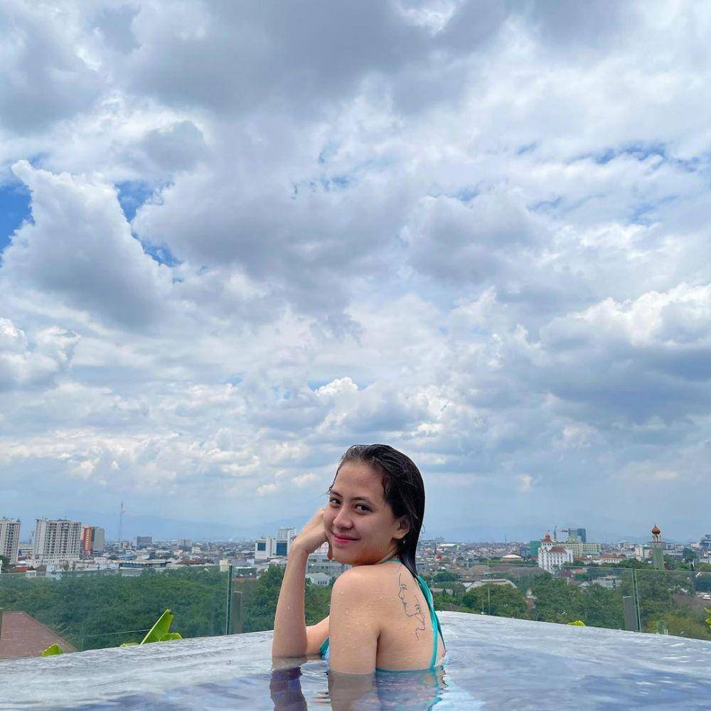 Adhisty Zara (instagram.com/zaraadhsty)