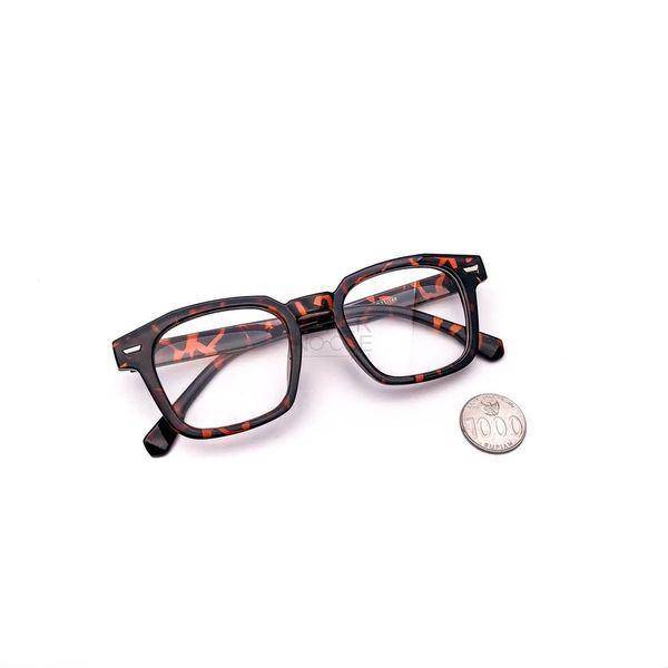 Uppernoose Eyewear (instagram.com/kacamata.uppernoose)