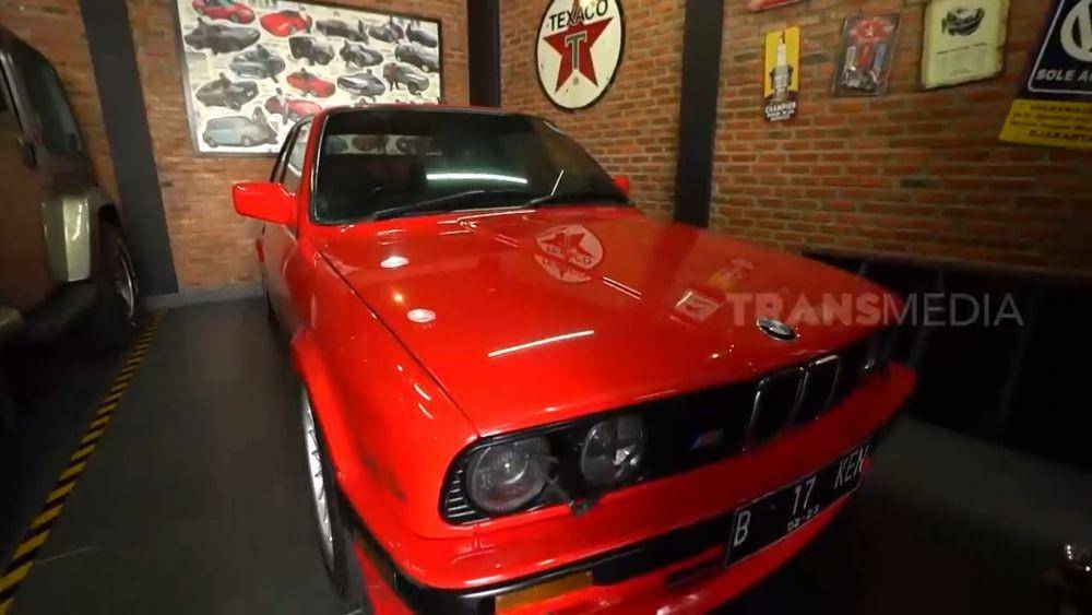potret garasi mewah Andre Taulany (youtube/TRANS7 OFFICIAL)