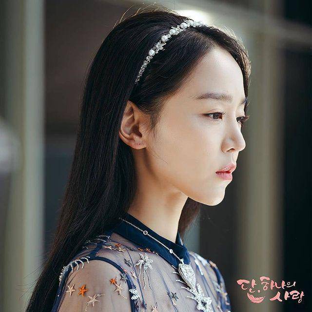 Shin Hye Sun di drama Angel's Last Mission (instagram.com/angelslastmission)