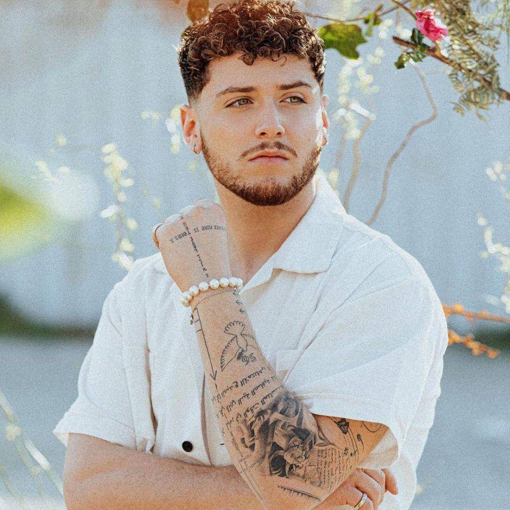 Bazzi (instagram.com/bazzi)